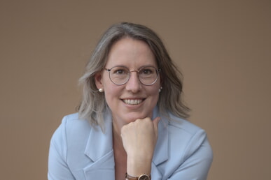 Frauenabend mit Cornelia Schmid, Lobpreis und Begegnungen